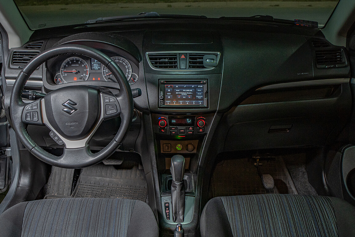 Suzuki Swift - Automatyczna skrzynia biegów - Wczasy z prawo jazdy - OSK PERFECT